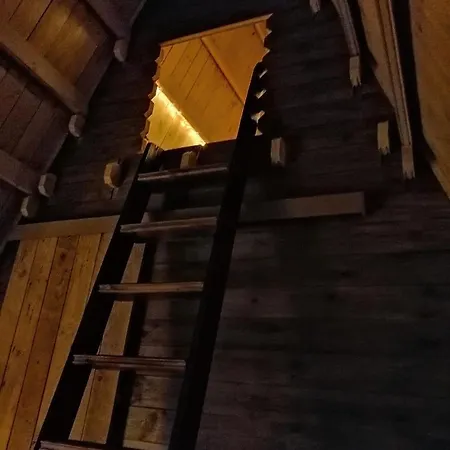 Azur Mountain 발로리스